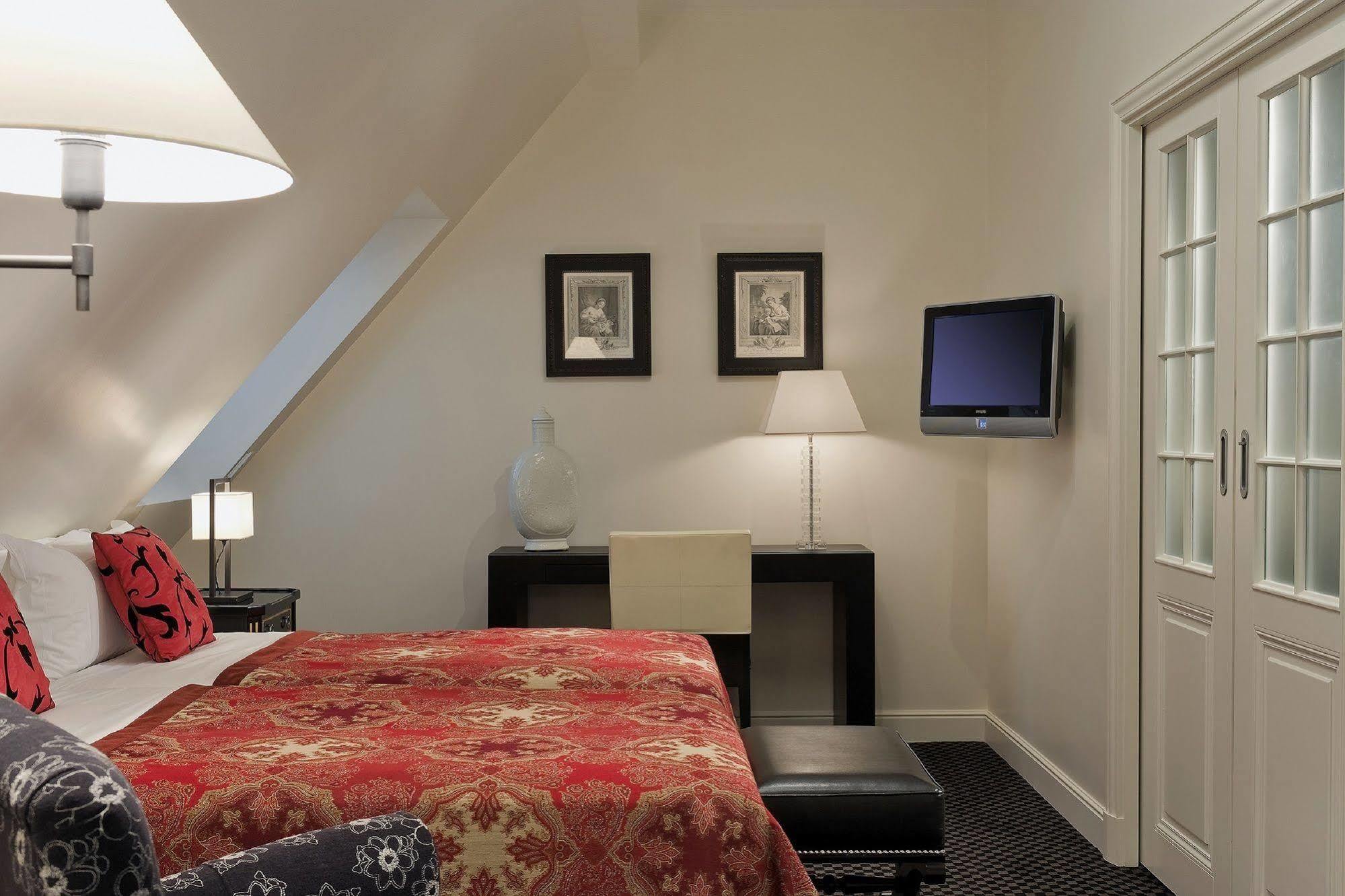 Hotel Keppler Paris Luaran gambar